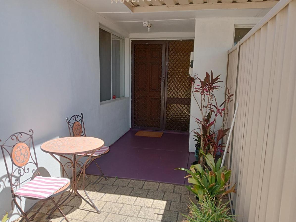 Cozy Inn Perth Luaran gambar
